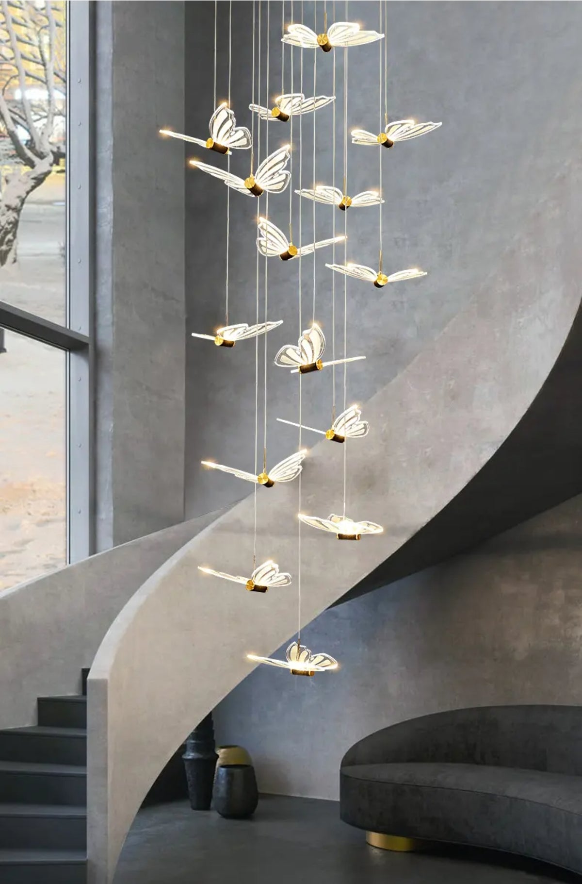 Jazmari Davina Black & Gold Staircase Light