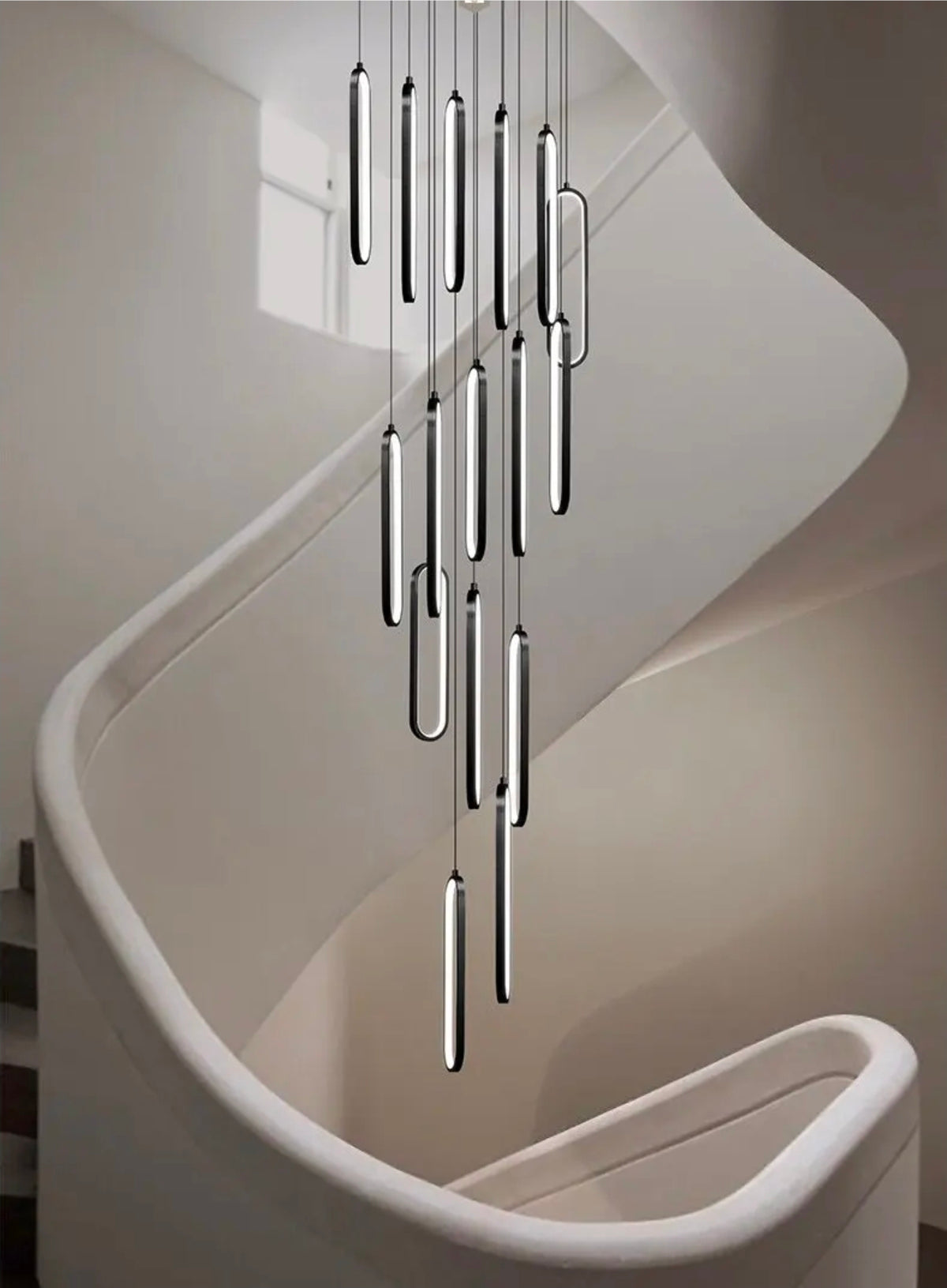 Verbrande Luebbert Gold & Black Stiarcase Chandelier