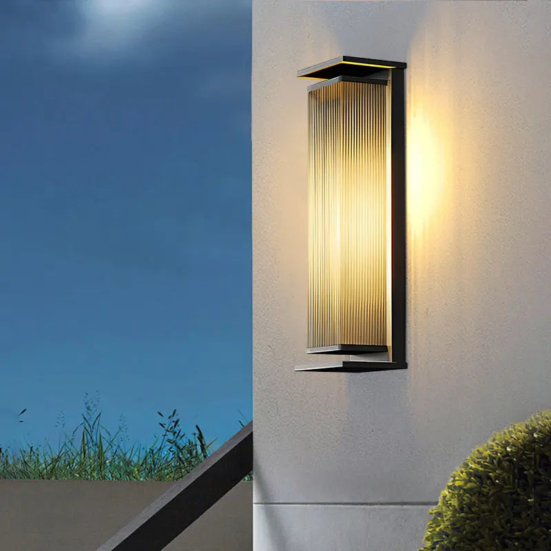 Midlothian Darena Black Outdoor Wall Lamp