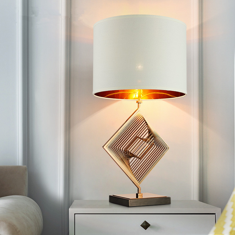 Moiré Pattern Table Lamp - Reflect Lighting